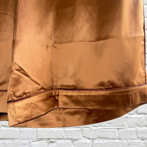 Size 3R TORRID Wide Leg Satin High Rise Pant (SLIGHT DAMAGE read description) - Picture 4 of 8